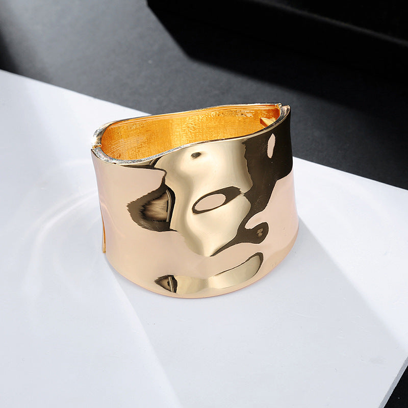 Gold Clasp Bracelet - Bless Charm